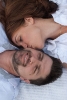 Image bec sur la joue